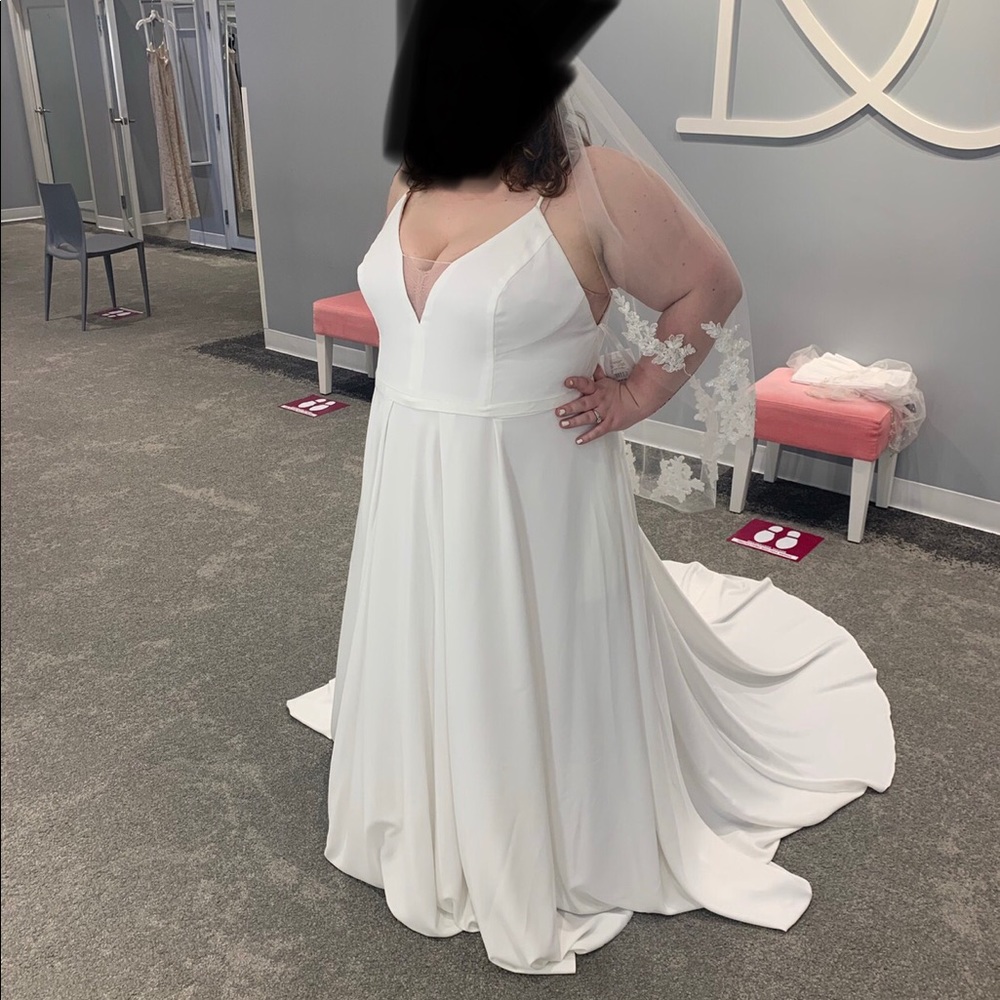 Plus-size Wedding Gown